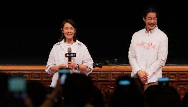 炒股配资平台开户 五月天阿信首度监制电影！刘若英搭薛仕凌「一开口哽咽」延后上档